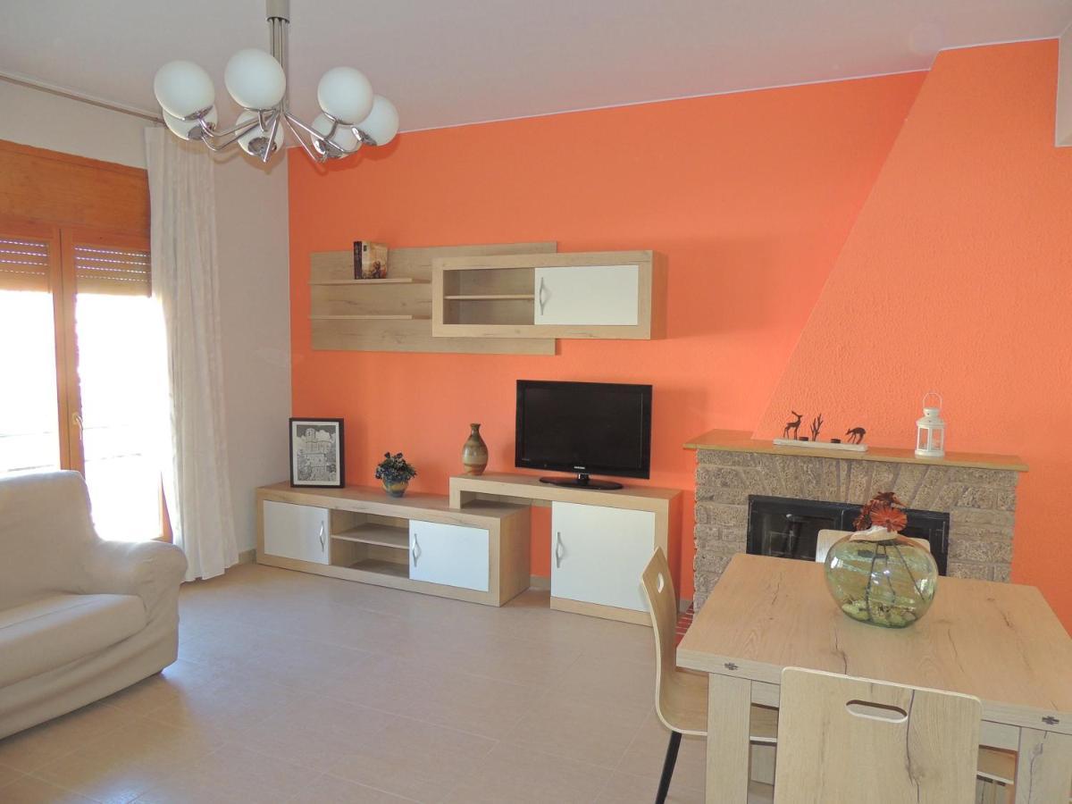 발데로브레스 Vivienda El Olivo 아파트 외부 사진